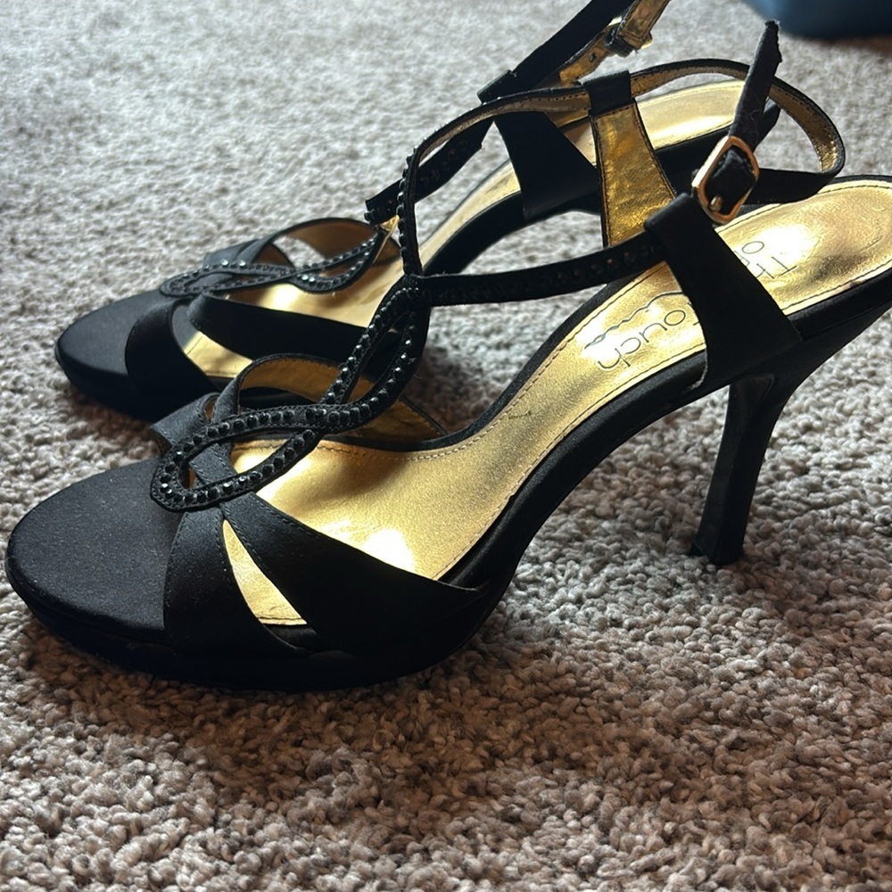 Formal Heels - Picture 4 of 6